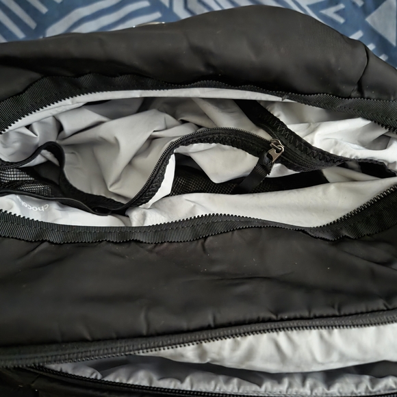 lululemon athletica Black Tote Bag - Picture 4 of 4